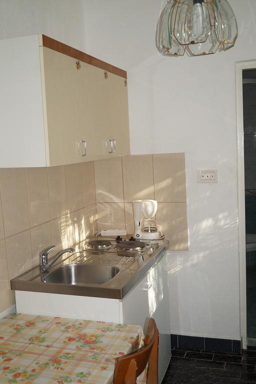 Apartments Pintar Свети Юрай Екстериор снимка